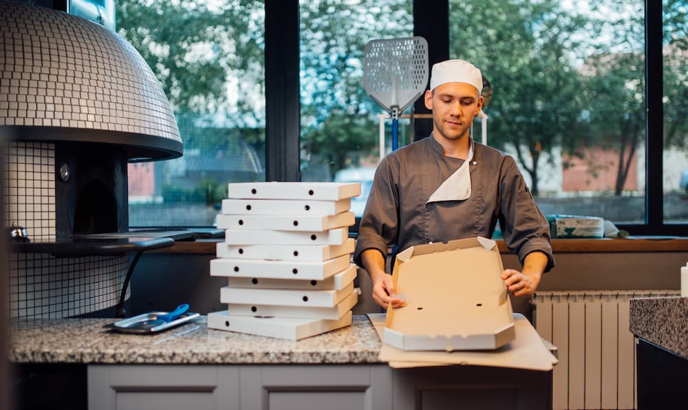 Homme qui rêvait de devenir pizzaiolo