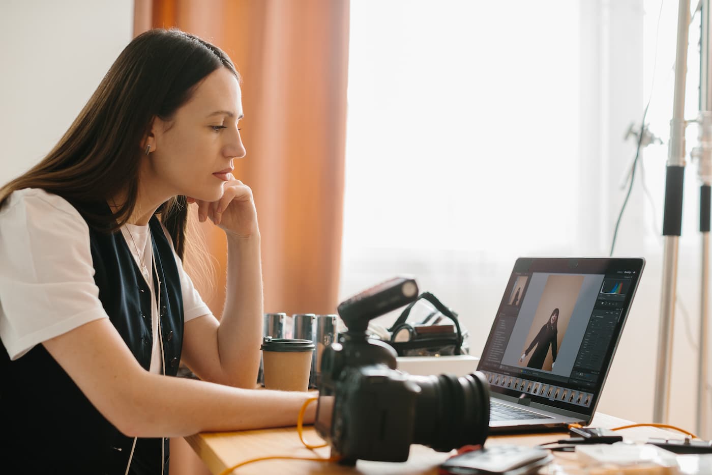 Photographe femme travailleur indépendant