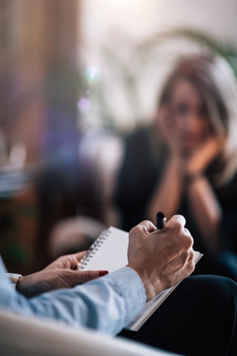 Psychiatre avec un client